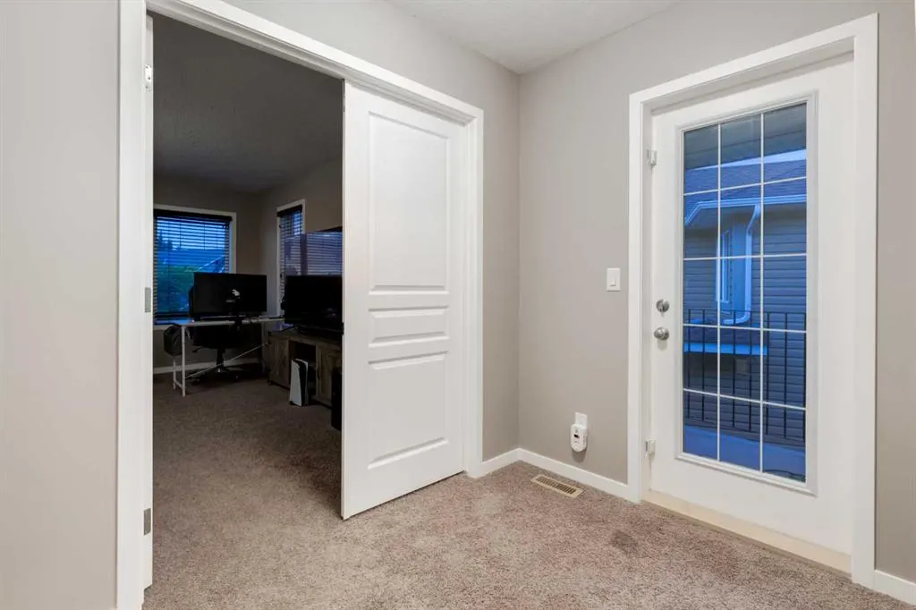 94 Auburn Glen Common SE