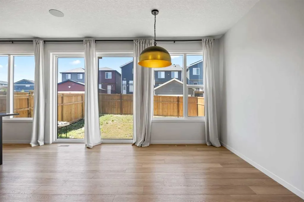 53 Edith Crescent NW
