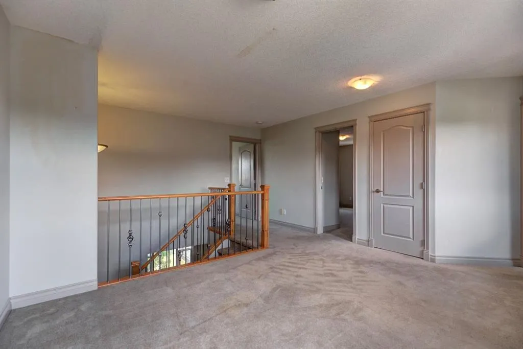 230 Westmount Crescent
