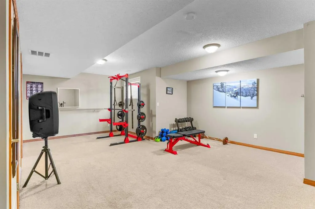 11 Boulder Creek Terrace SE
