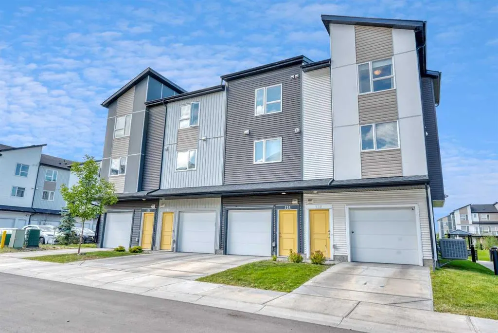 301 Redstone Boulevard NE, #126