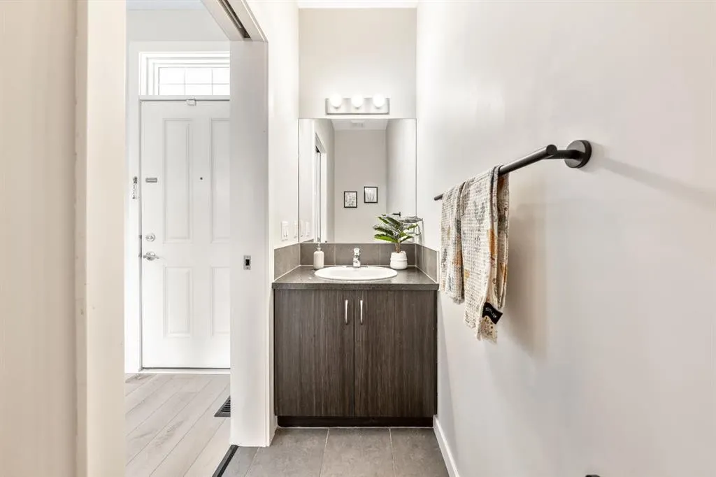 324 Cranfield Common SE
