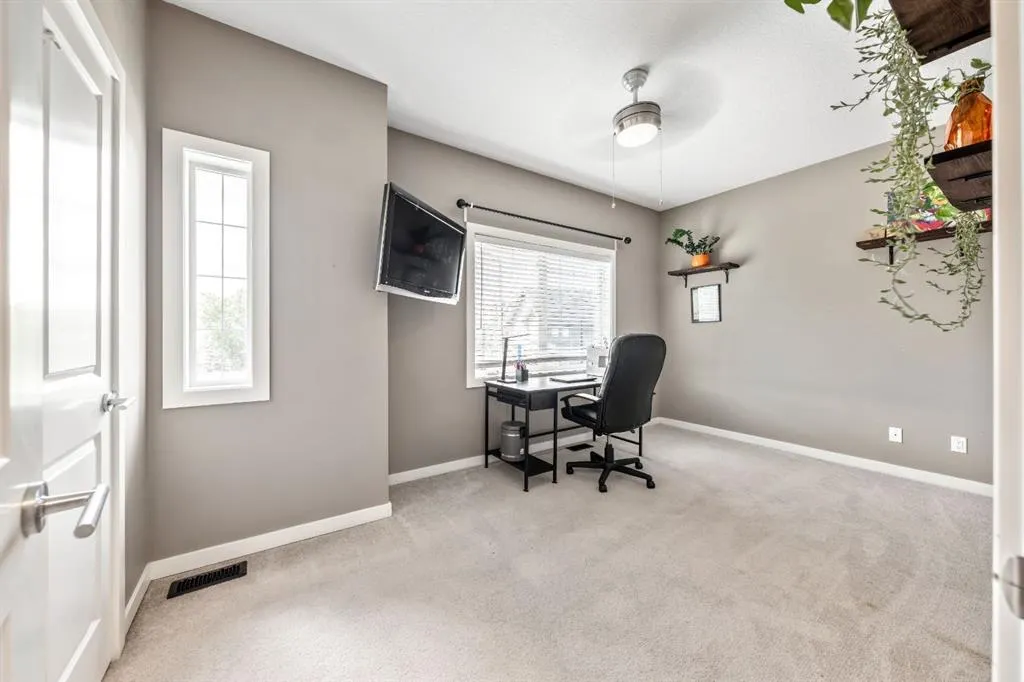324 Cranfield Common SE