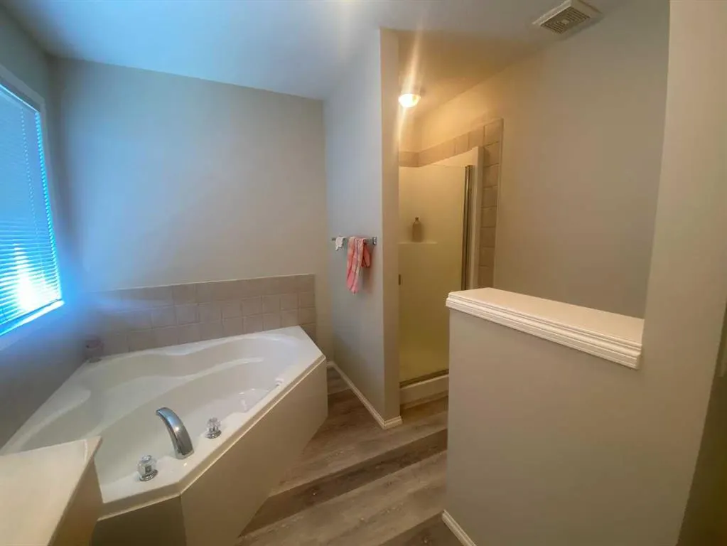 145 Saddlecrest Green NE