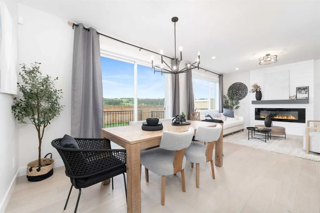 8 Vantage Drive