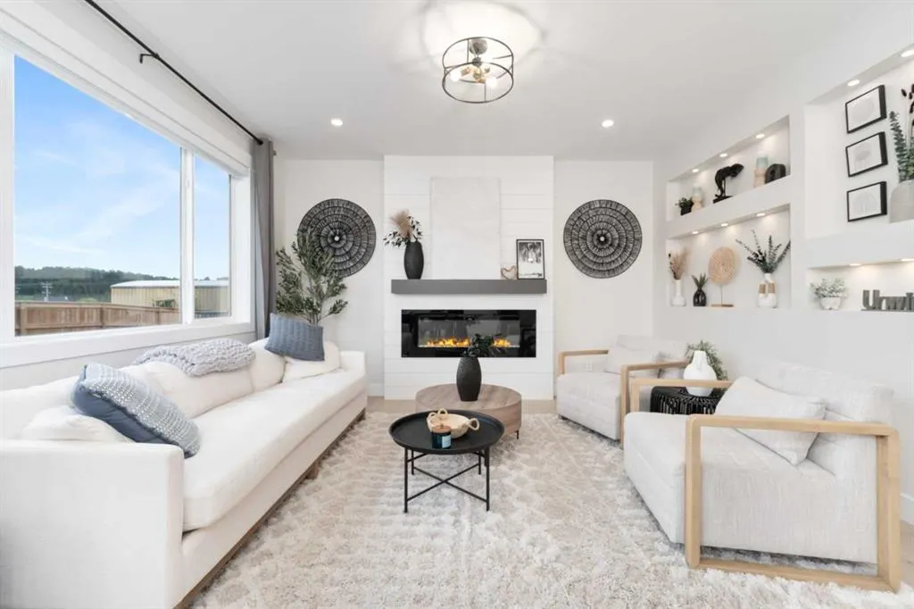 8 Vantage Drive