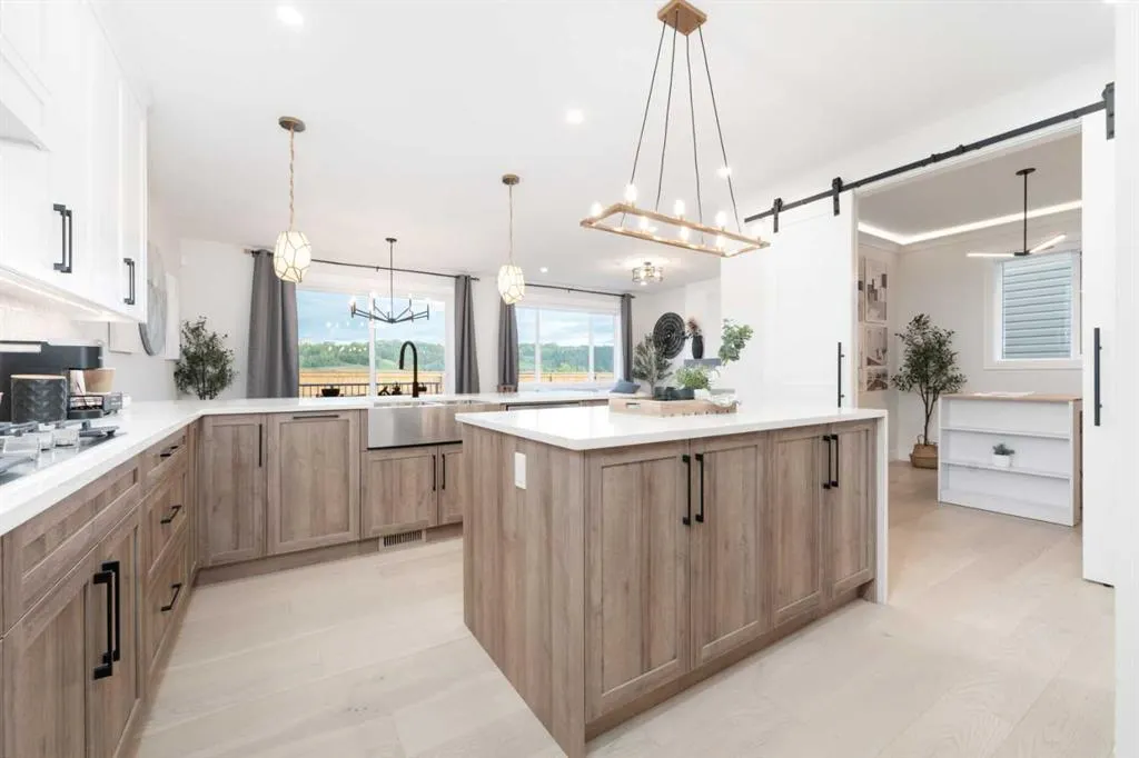 8 Vantage Drive