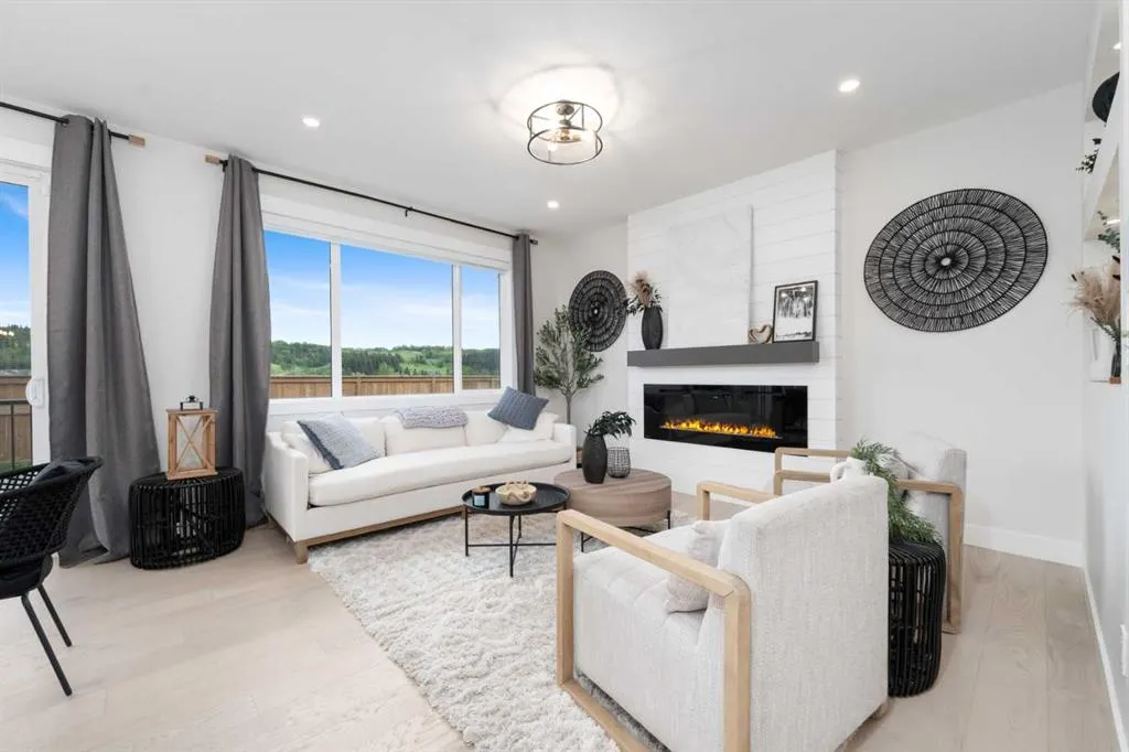 8 Vantage Drive