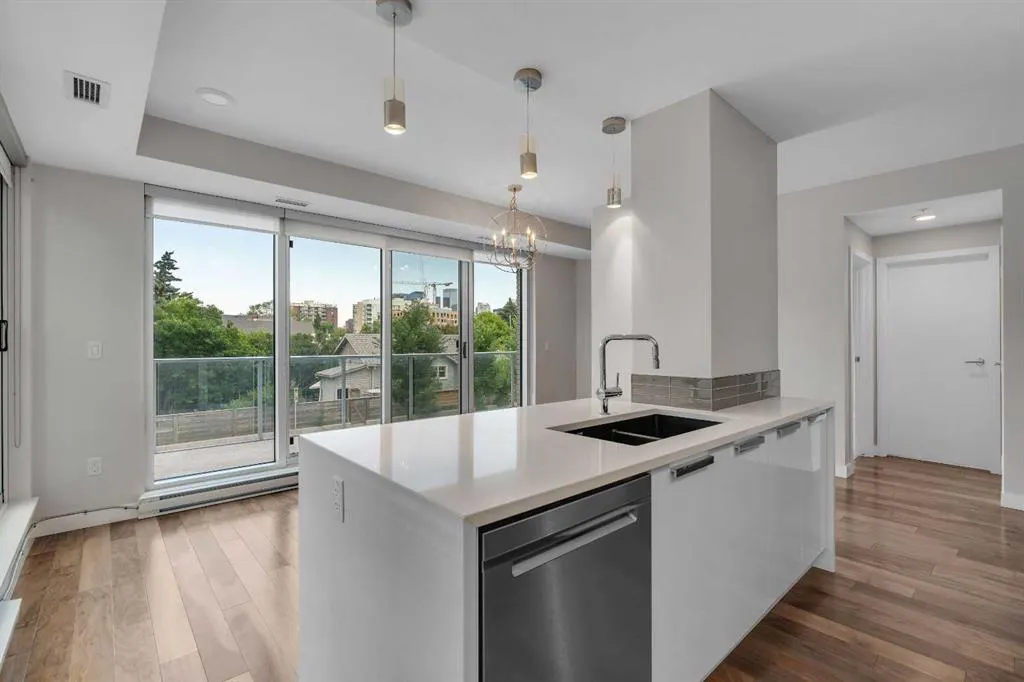 1234 5 Avenue NW, #1210