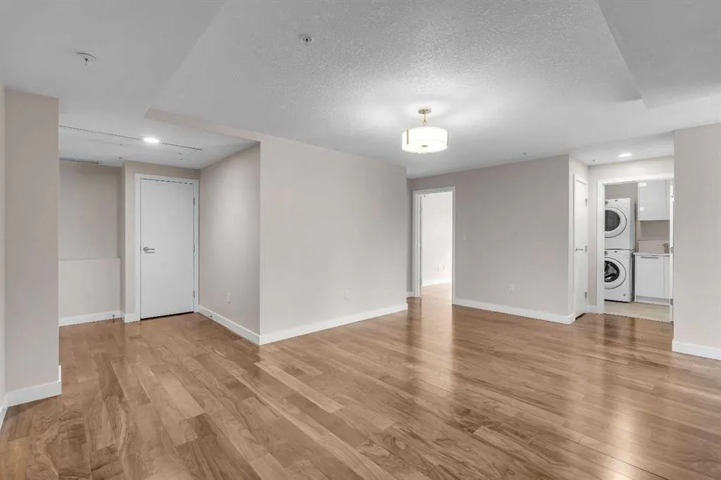 1234 5 Avenue NW, #1210