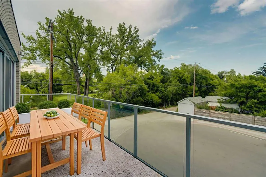 1234 5 Avenue NW, #1210
