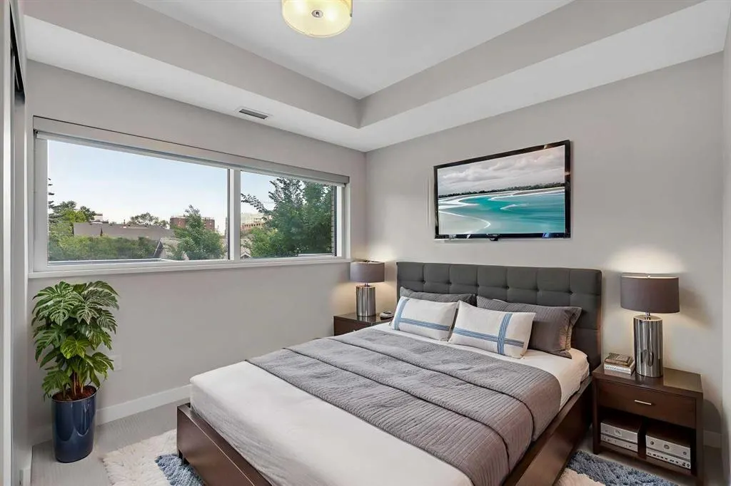 1234 5 Avenue NW, #1210