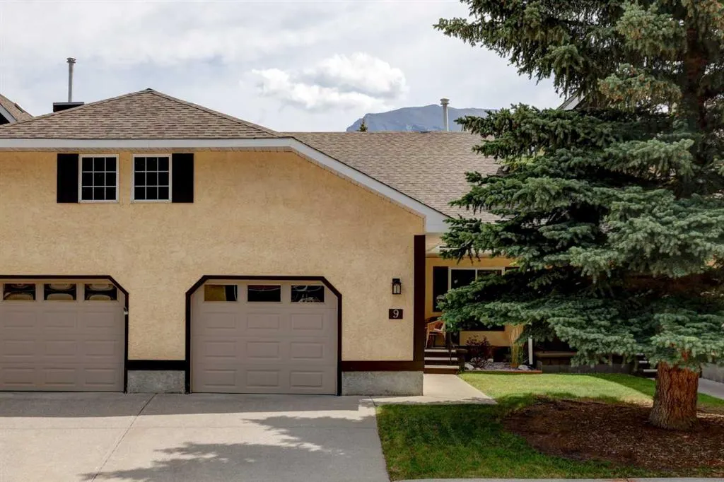 216 Three Sisters Drive, #9