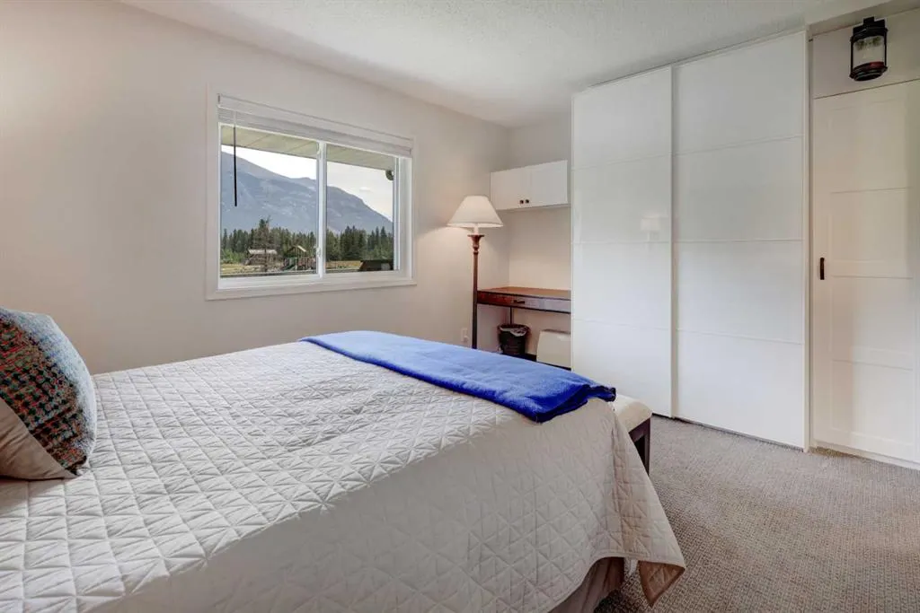 216 Three Sisters Drive, #9