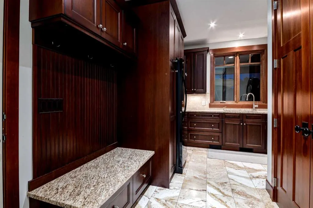 21 BUTTE HILLS Court