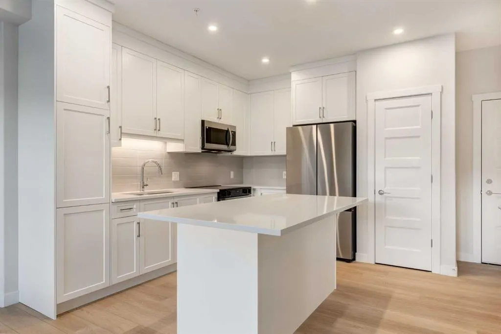 81 Arbour  Lake View NW, #1203