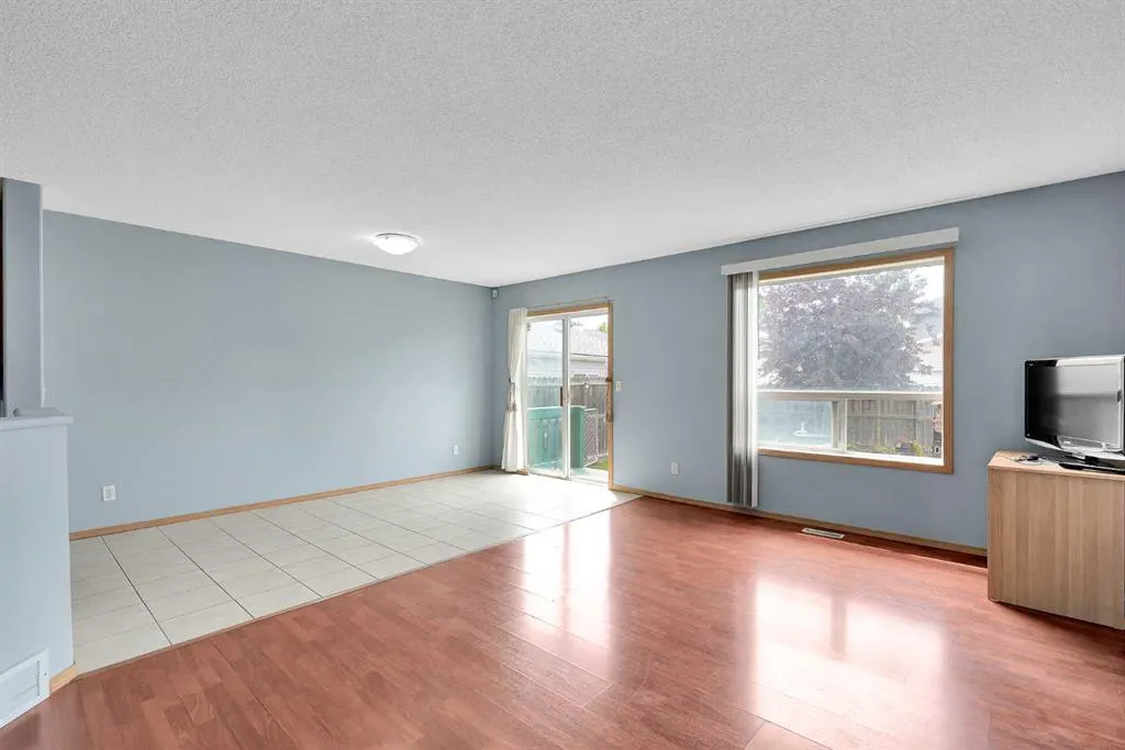 15 Harvest Rose Circle NE