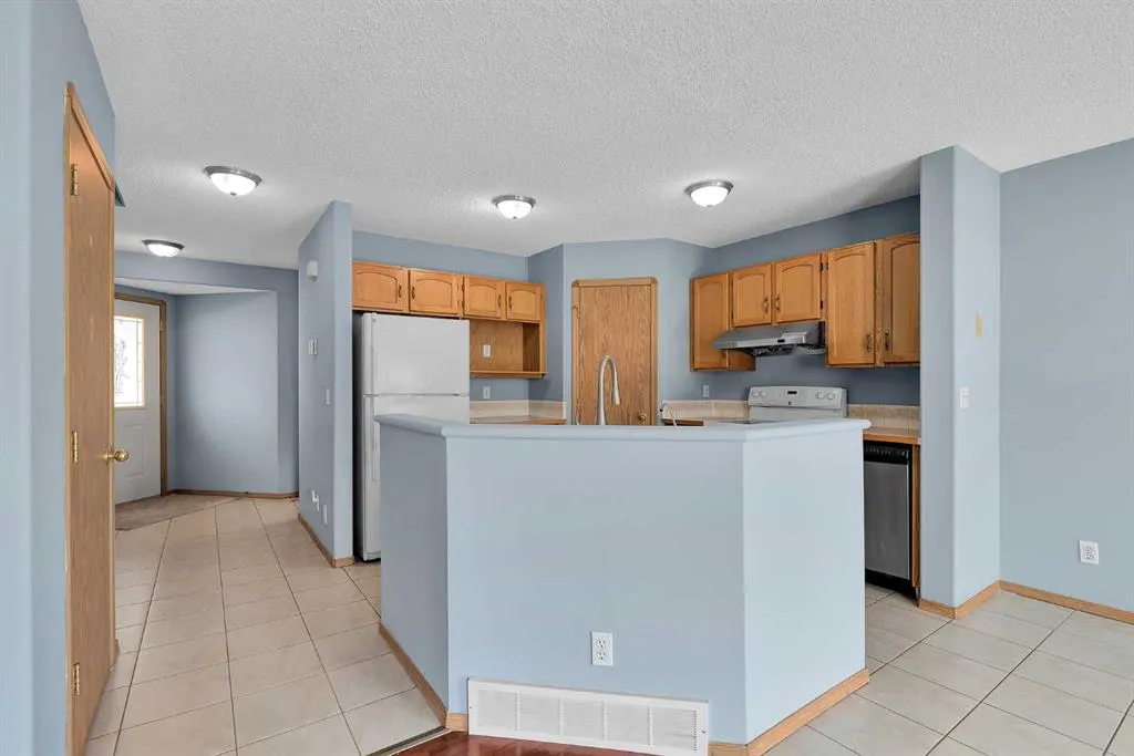 15 Harvest Rose Circle NE