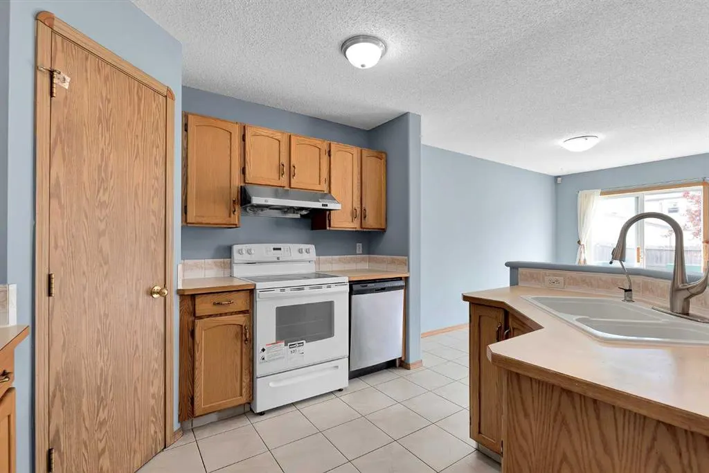 15 Harvest Rose Circle NE