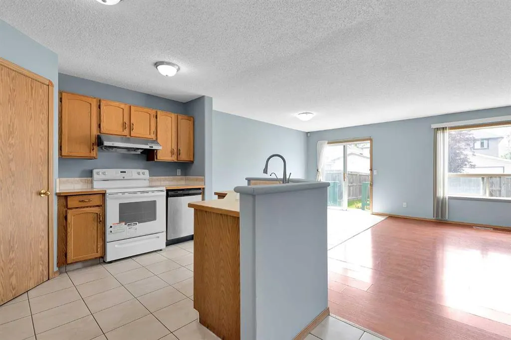 15 Harvest Rose Circle NE