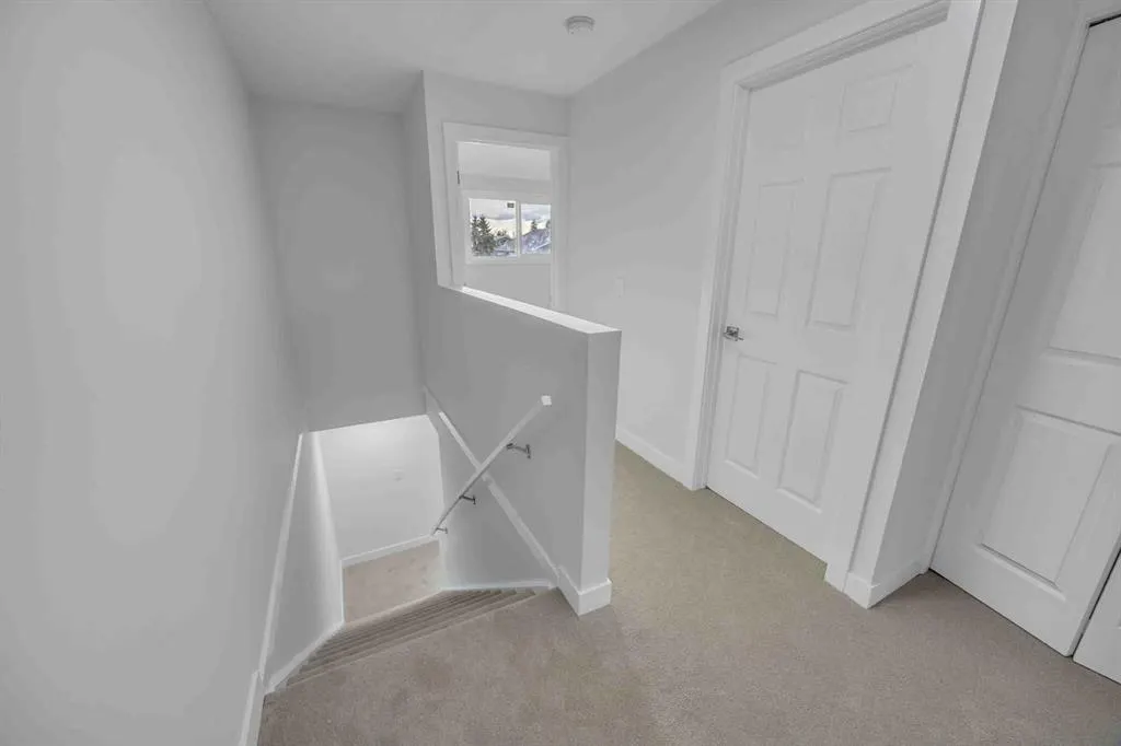 231 Falshire Way NE