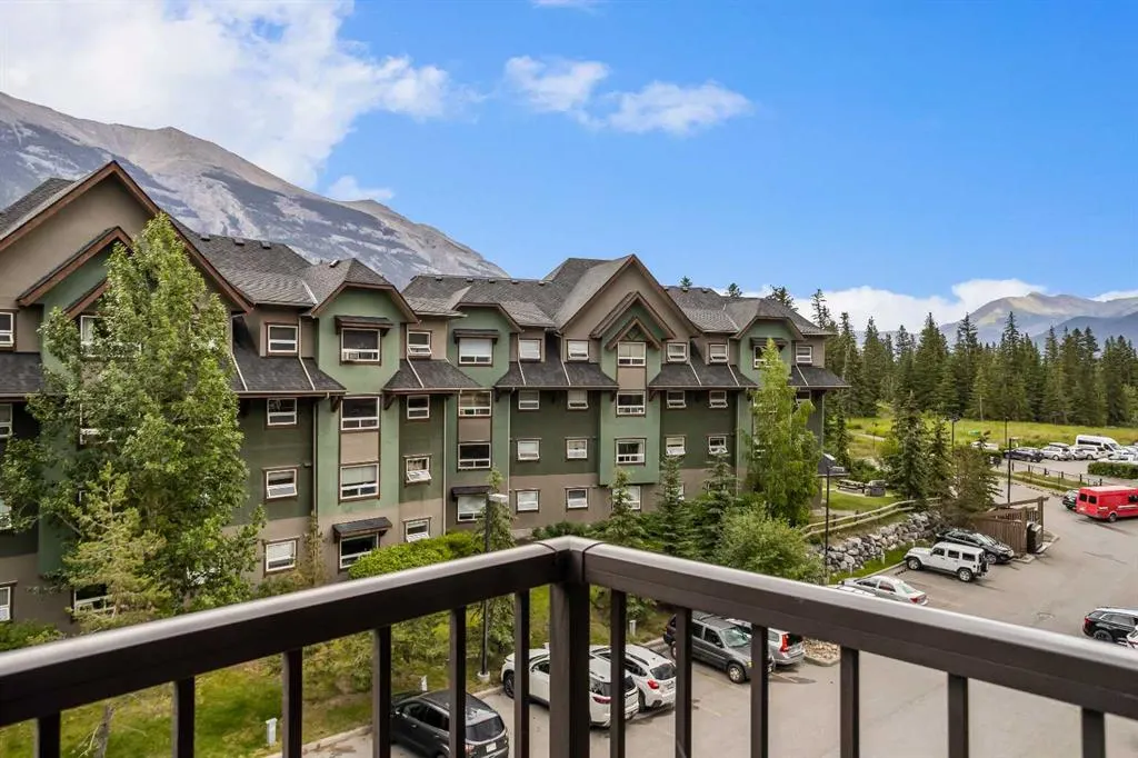 186 Kananaskis Way NW, #408