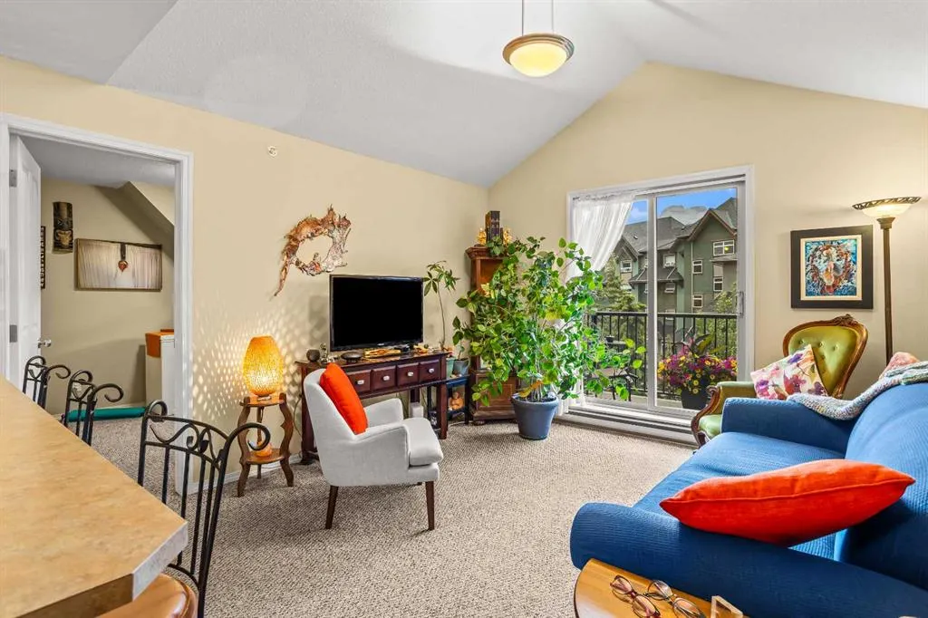 186 Kananaskis Way NW, #408