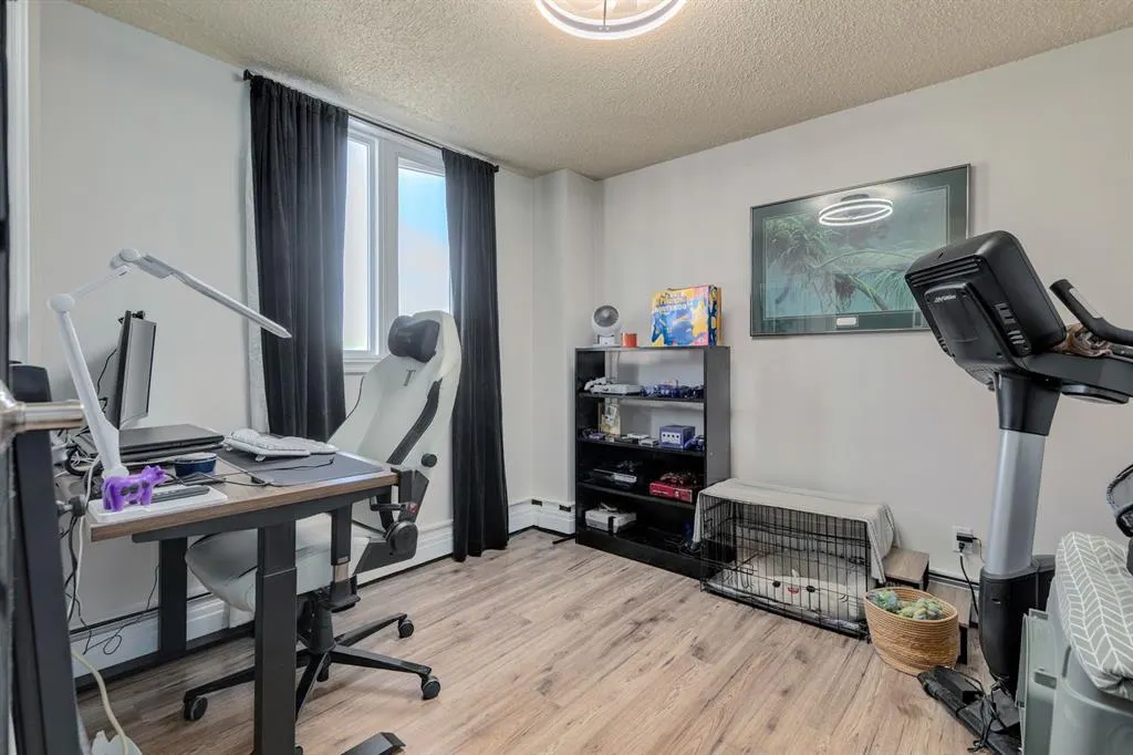 314 14 Street NW, #302