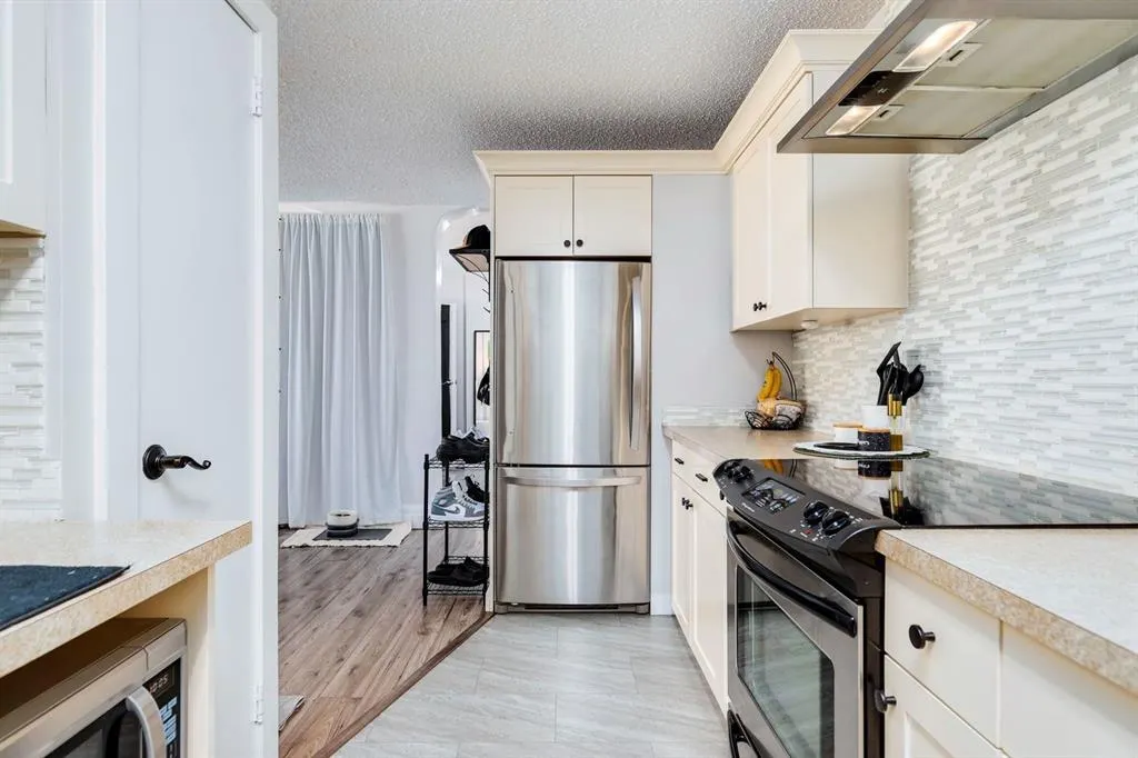 314 14 Street NW, #302
