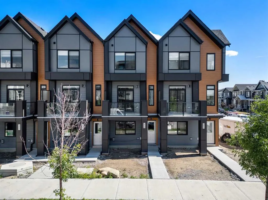 550 Seton Circle SE, #203
