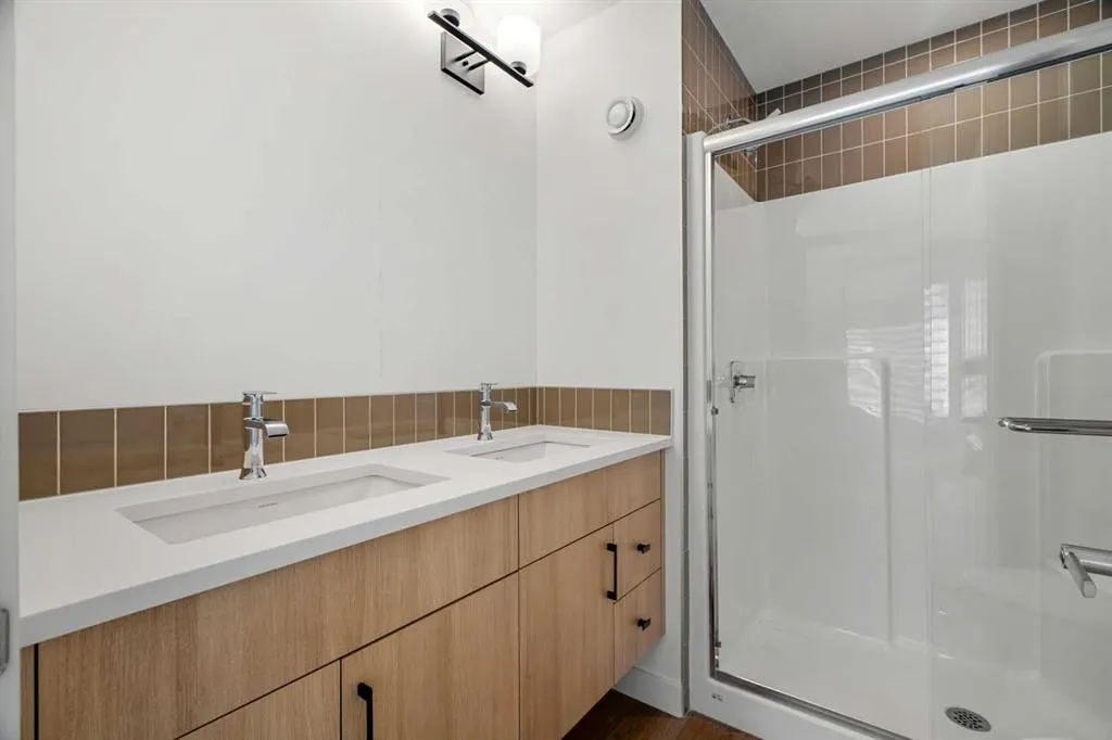 550 Seton Circle SE, #203