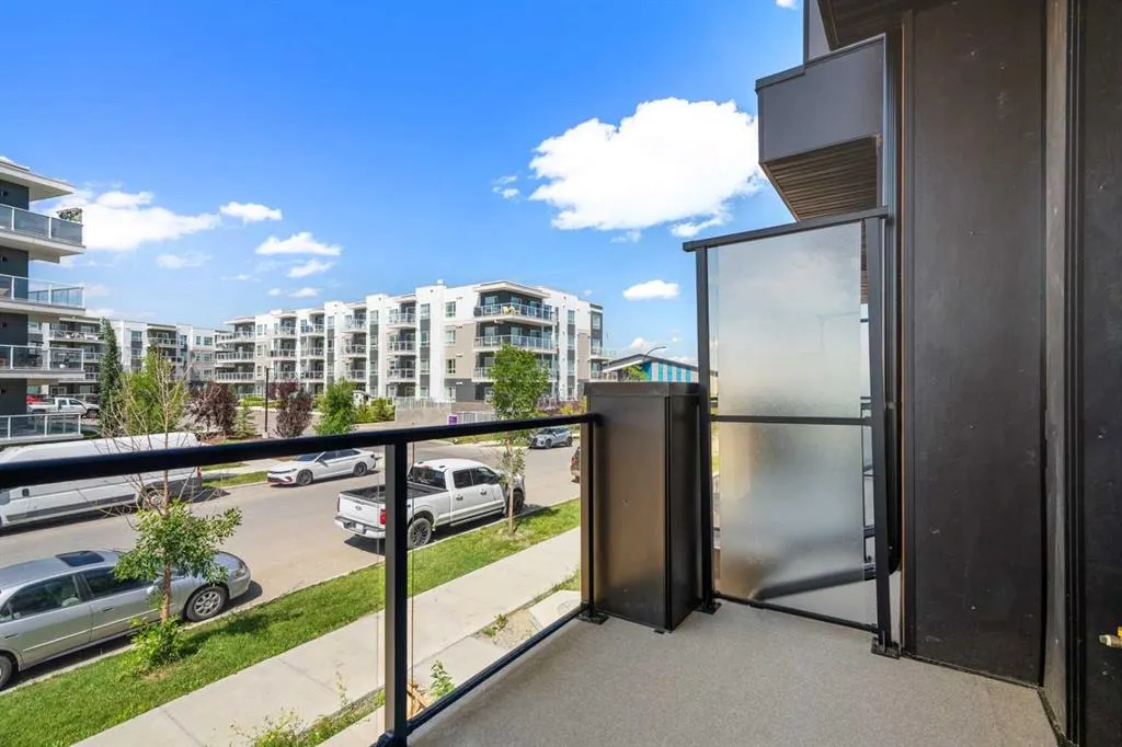 550 Seton Circle SE, #203