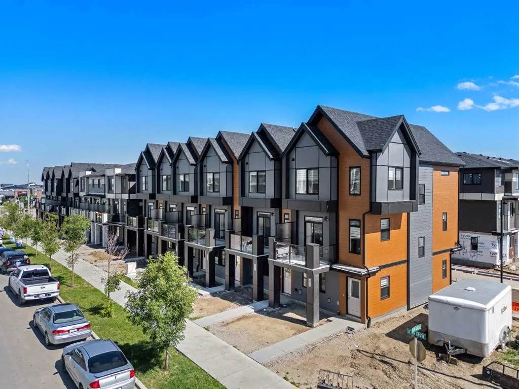 550 Seton Circle SE, #203