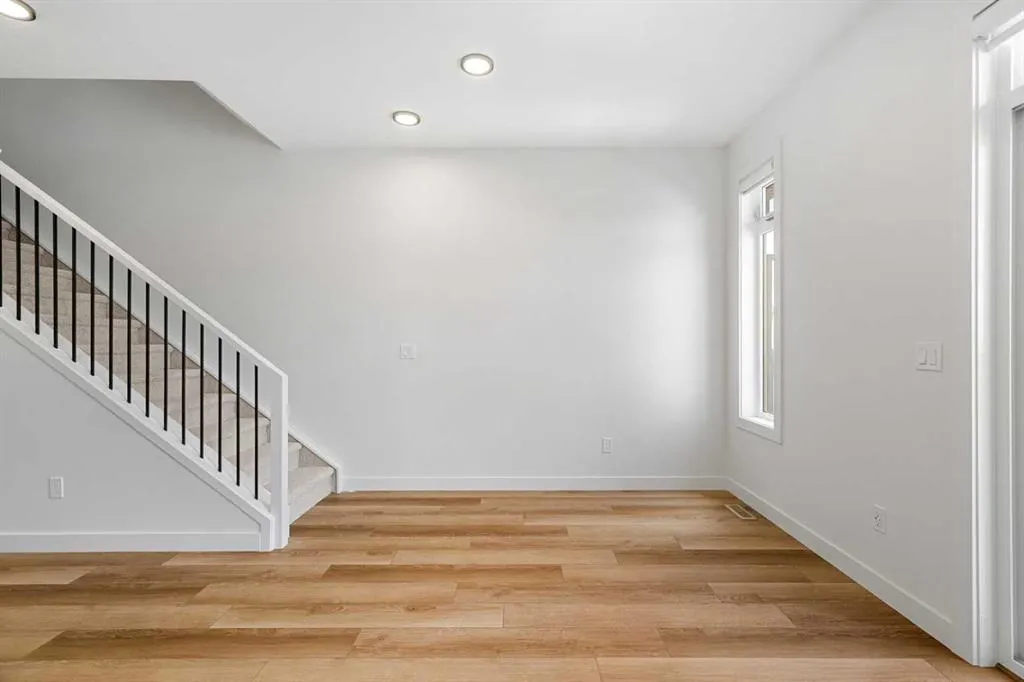 550 Seton Circle SE, #203