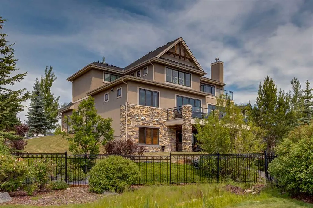 446 Brookside Court