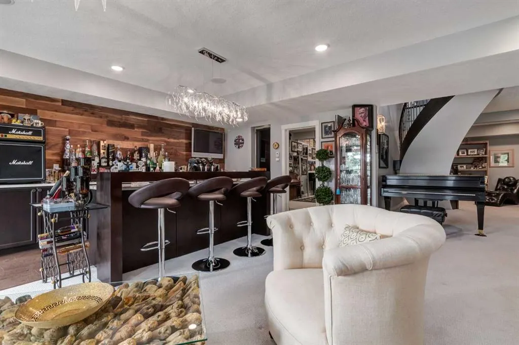 446 Brookside Court