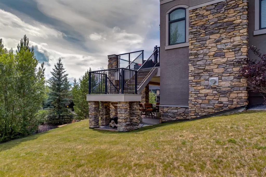 446 Brookside Court