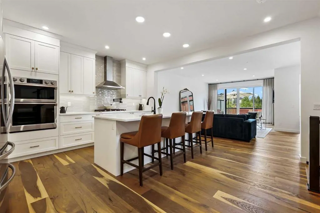20 Cranbrook Manor SE