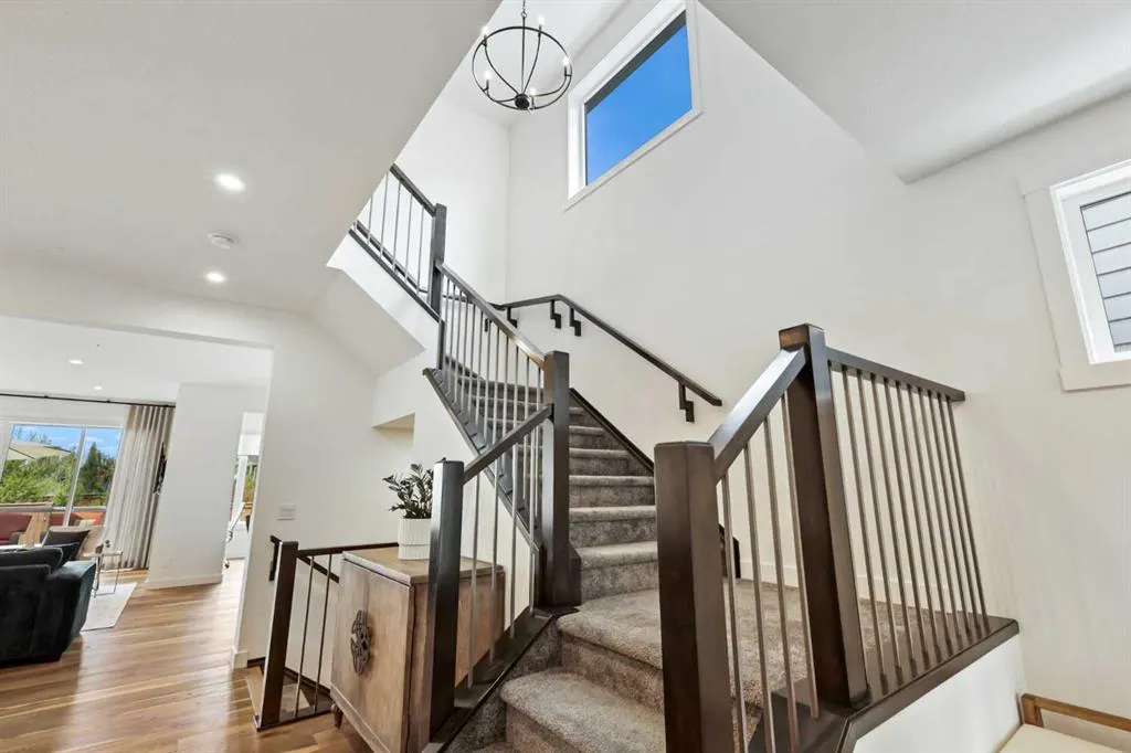 20 Cranbrook Manor SE