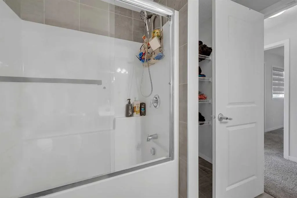 229 Cornerbrook Common NE