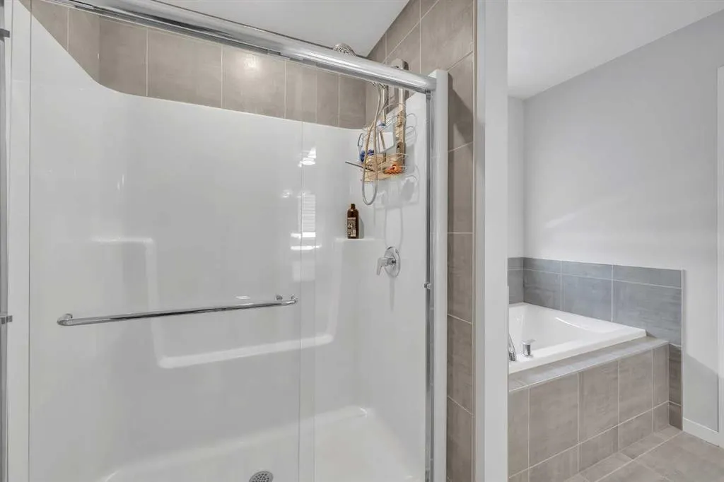 229 Cornerbrook Common NE