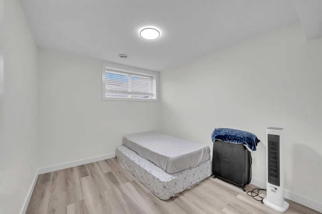 229 Cornerbrook Common NE