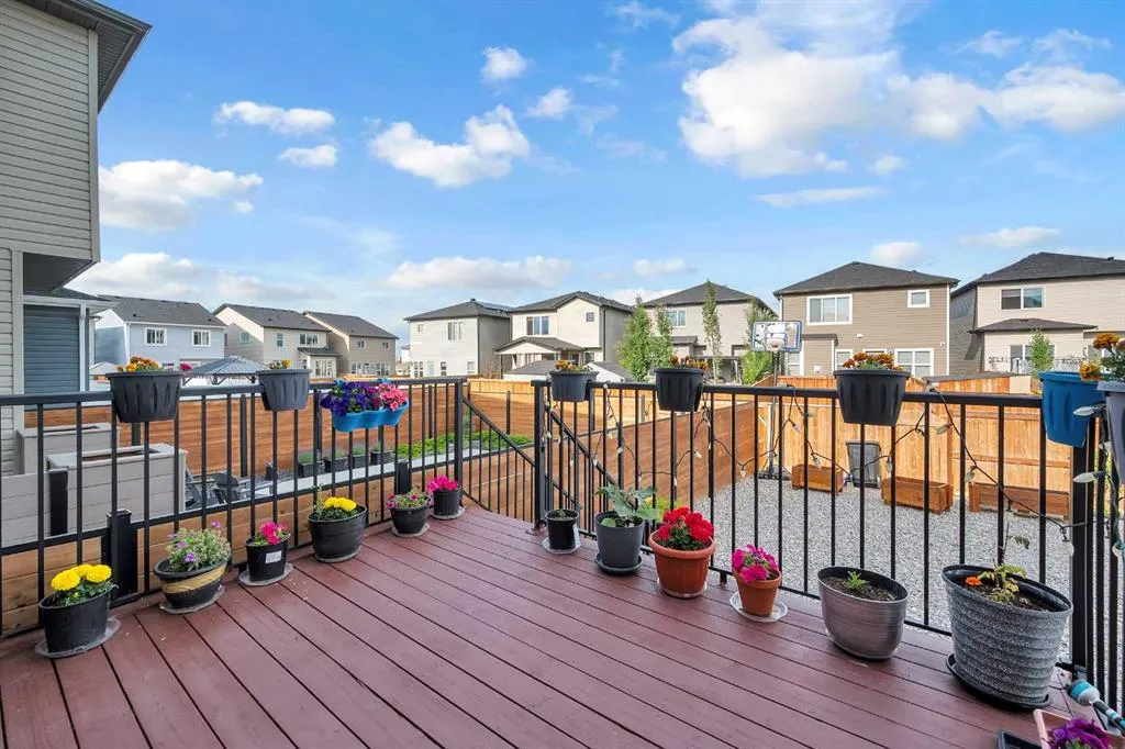 229 Cornerbrook Common NE