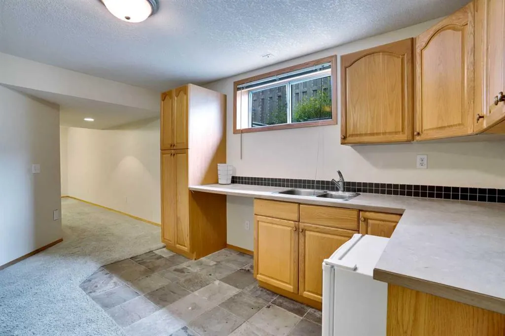 356 Chaparral Drive SE