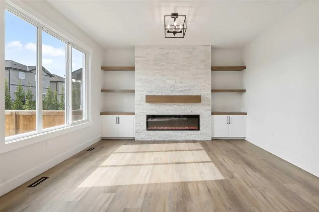 180 Wildrose Drive