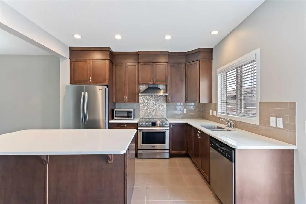 2092 New Brighton Park SE