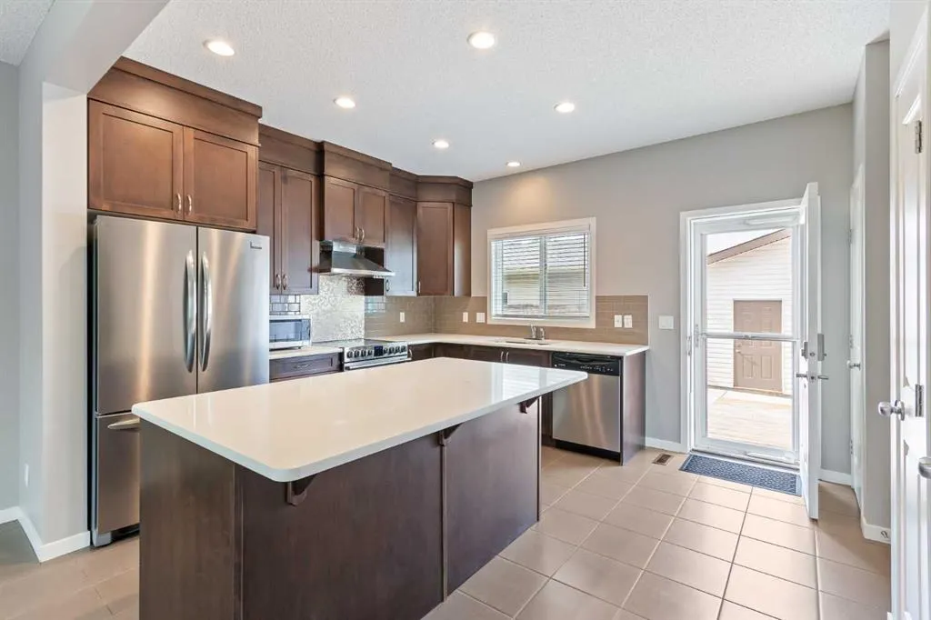 2092 New Brighton Park SE