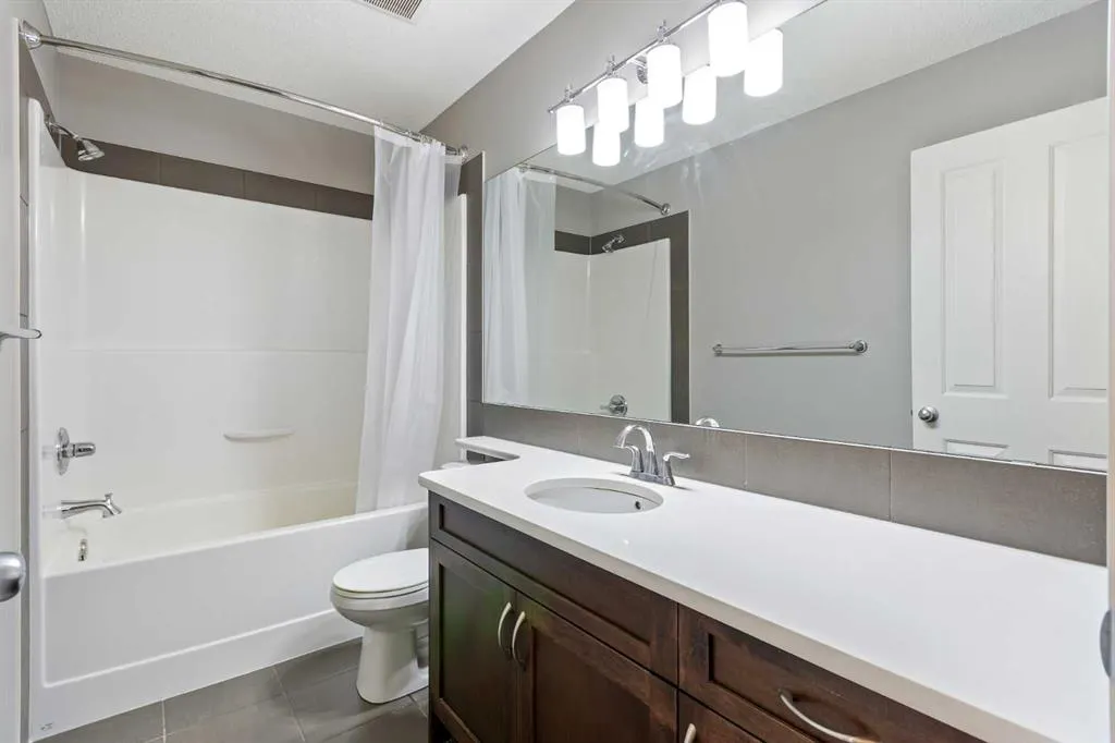2092 New Brighton Park SE