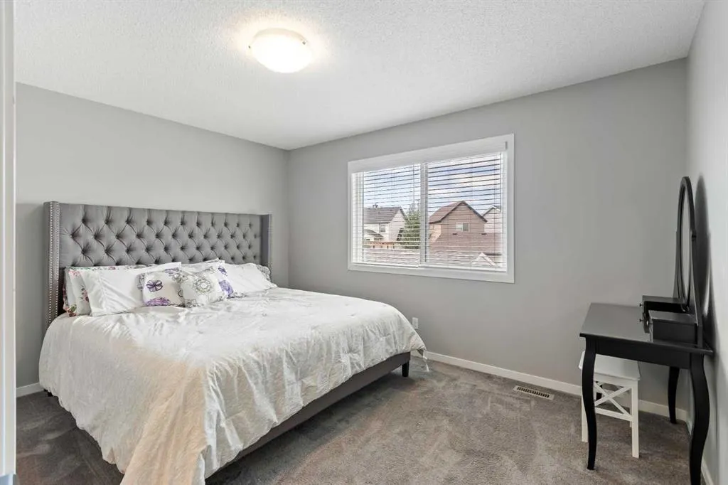 2092 New Brighton Park SE