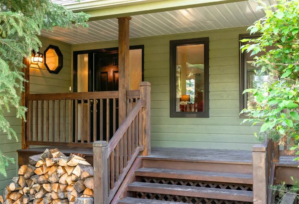 4 Woodside Lane
